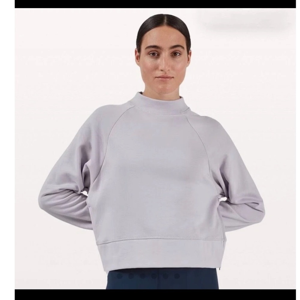 ON Cloud/ON Running Sz M Crew Neck Side Zip Essential Lilac Crewneck Sweatshirt